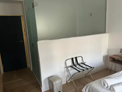 Letto o letti in una camera di casa serao
