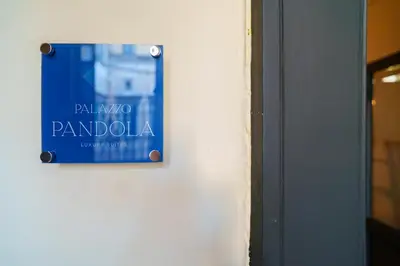 Certificato, attestato, insegna o altro documento esposto da Palazzo Pandola - Luxury Suites