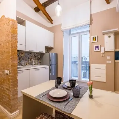 Toledo Warm Renovated Studio