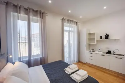 Letto o letti in una camera di House in Decumani Entire Apartment By HouseinNaples