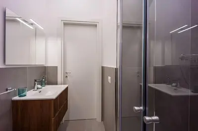 Bagno di House in Decumani Entire Apartment By HouseinNaples