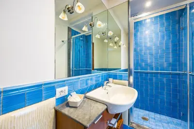 Bagno di Chiave di Fuga by NapoliApartments