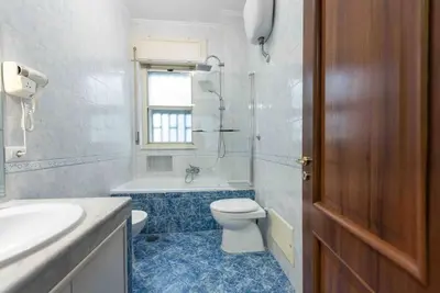 Bagno di Metro 1 Materdei - Quiet apartament for 4 people