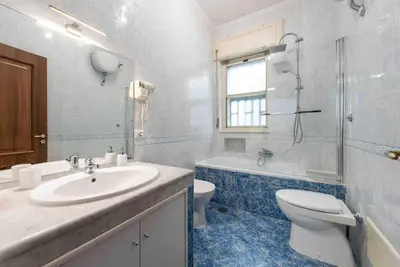 Bagno di Metro 1 Materdei - Quiet apartament for 4 people