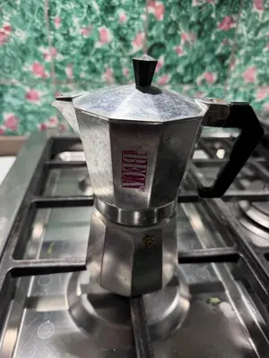 Set per la preparazione di tè e caffè presso Palazzo Carafa Santangelo