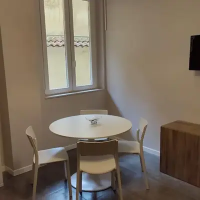 109C Mezzocannone Cozy apartament Centro Storico