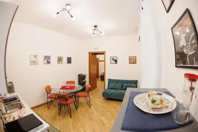 Area soggiorno di Dante 2 Rooms Apartment Super Central next metro By HouseinNaples