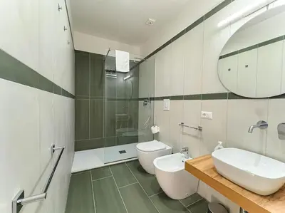 Bagno di 6 N'amore, Nel cuore di Napoli