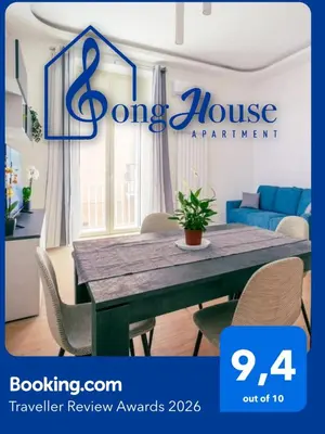 Certificato, attestato, insegna o altro documento esposto da Song House Apartment centro storico 7 pax
