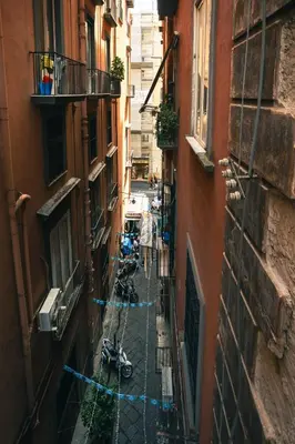Vista generica su Napoli o vista sulla città dall'interno del bed & breakfast