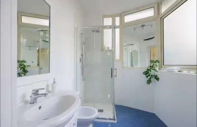 Bagno di NonnaTitta a Chiaia