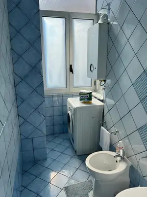 Bagno di La casa di Gastone