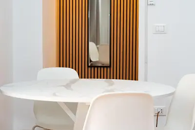 Planimetria di Home Smart Rent Appartamento nei pressi di Via Toledo 2 camere da letto