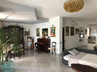 Planimetria di Super Elegante Napoli Centro con posto auto e wifi veloce