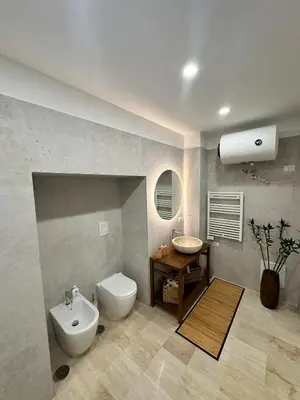 Bagno di HV Suites TRIBUNALIUM