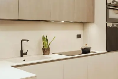 Cucina o angolo cottura di Guli's Suite - Lusso e Comfort in Centro Storico