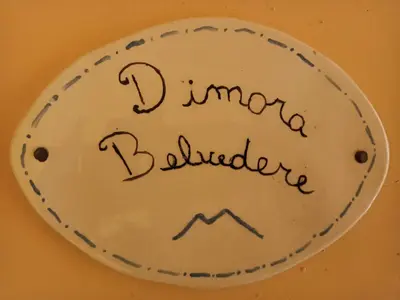 Certificato, attestato, insegna o altro documento esposto da Dimora Belvedere