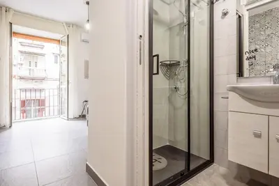 Bagno di Apartment in Sanità Historic District