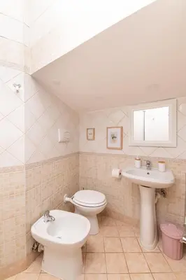 Bagno di Casa Megaride