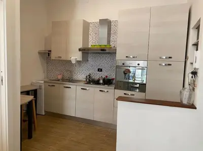 Cucina o angolo cottura di CASA SANGIÓ Appartamento nel cuore di Napoli