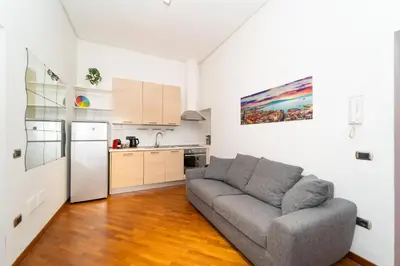 Cucina o angolo cottura di Spanish Quarter View, Steps from Metro !