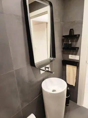 Bagno di RDhomes Falvo, Vomero