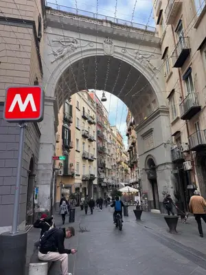 Planimetria di La bella vita a Chiaia