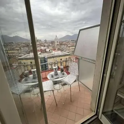 La finestra sul Vesuvio