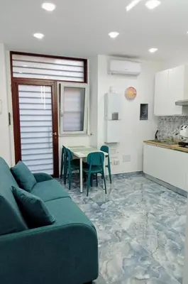 Cucina o angolo cottura di La casa di Viviana Duomo centro storico di Napoli