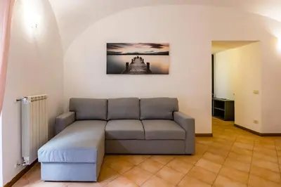 Area soggiorno di Materdei Beautiful Terrace by NapoliApartments