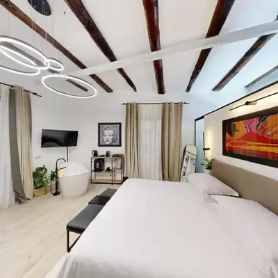 NapArt Suites - My Place