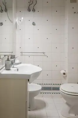 Bagno di Il Vicoletto a Chiaia By Dimorra