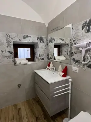 Bagno di Obelisco di San Gennaro