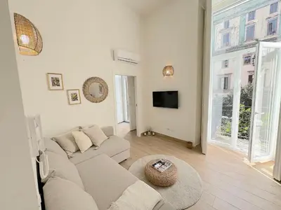 TV o dispositivi per l'intrattenimento presso UniHome Napoli