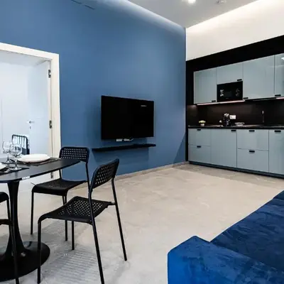 Alyde Apartments