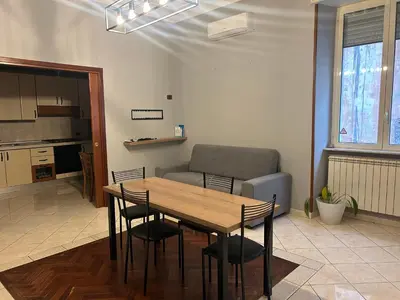 Area soggiorno di Peppe triple rooms Napoli centro