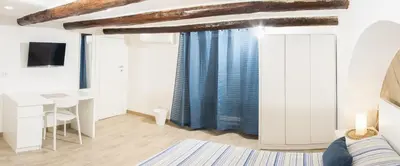 TV o dispositivi per l'intrattenimento presso Orni Home al Centro