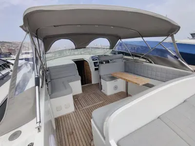 Planimetria di Fall in Love with the Amalfi Coast Charming Boat Rental in Naples