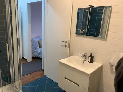 Bagno di La finestra su Napoli