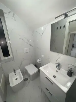Bagno di Vinny's house