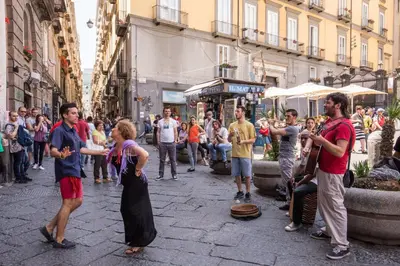 Ospiti di Vico Street 2
