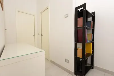 Biblioteca nell'appartamento
