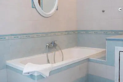 Bagno di Vico Santa Maria del Pozzo 9