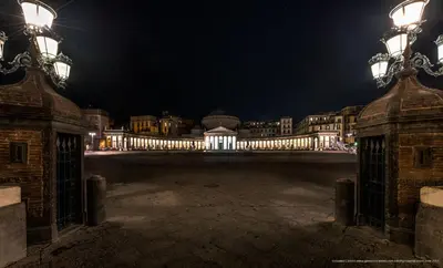 Piscina di Napoli Museo Metrò o nelle vicinanze
