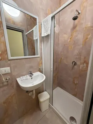 Bagno di VALENTINO 48 napoli centro