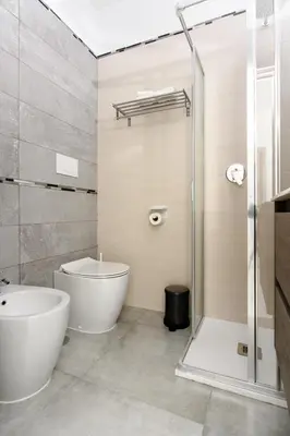 Bagno di Materdei Rooms - Napoli Centro, Camere con cucina vicino Metro e colazione inclusa