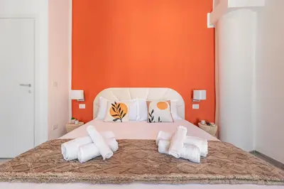 Letto o letti in una camera di Tribeca Retreat Stunning Guest House By the Sea