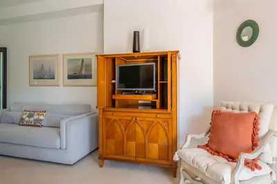 TV o dispositivi per l'intrattenimento presso Molo Angioino Suites