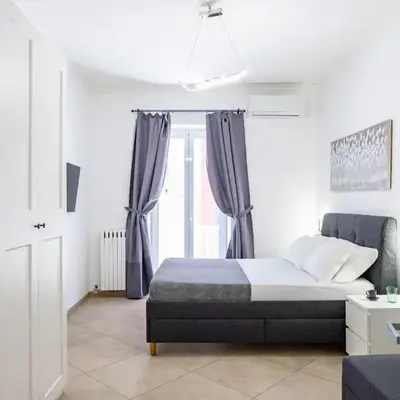 Chiaia Boutique Flat on Pedestrian area by Napoliapartments