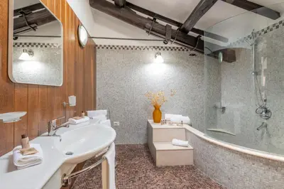 Bagno di Favoloso Apt con Terrazzo e Vista Mozzafiato